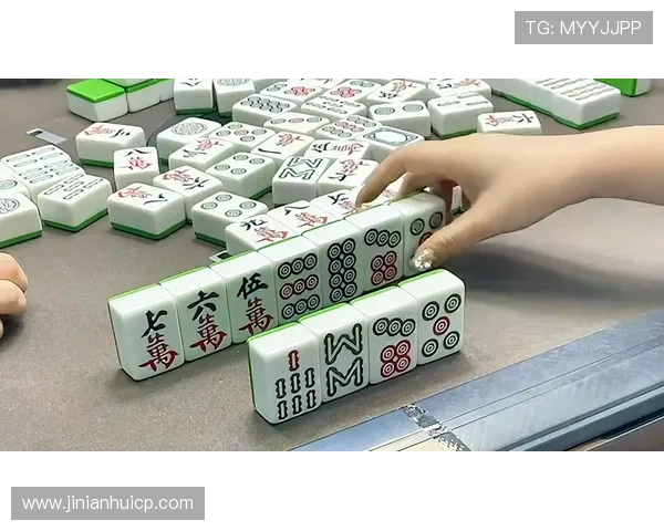 深入分析富贵三张玩法的各种技巧，帮助玩家优化出牌策略